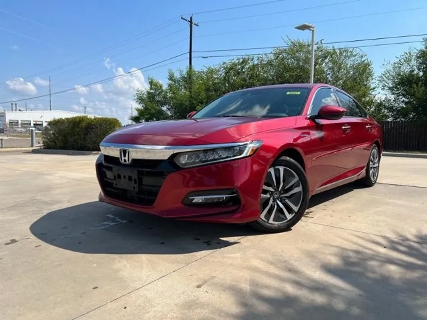 2019 Honda Accord Hybrid Touring photo 1