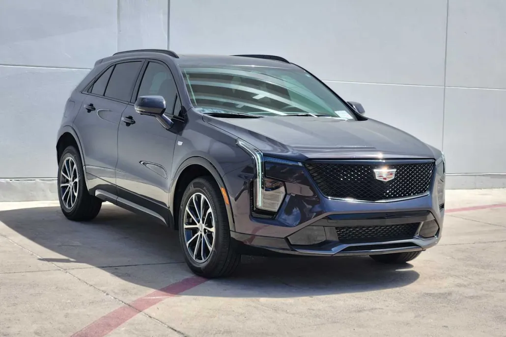 2025 Cadillac XT4 Sport photo 1