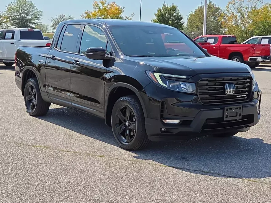 2023 Honda Ridgeline Black Edition photo 1