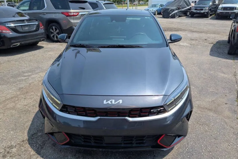 2024 Kia Forte GT photo 1