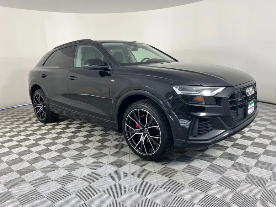 2019 Audi Q8 line Premium Plus photo 1