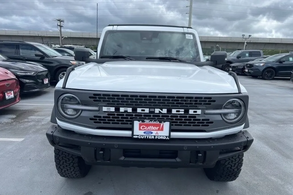 2024 Ford Bronco Badlands photo 1