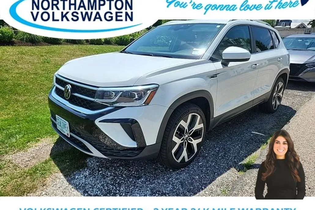 2022 Volkswagen Taos SEL photo 1