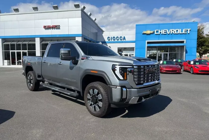 2024 Gmc Sierra 2500 HD Denali photo 1