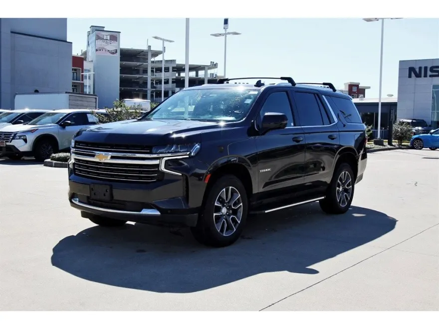 2022 Chevrolet Tahoe LT photo 1
