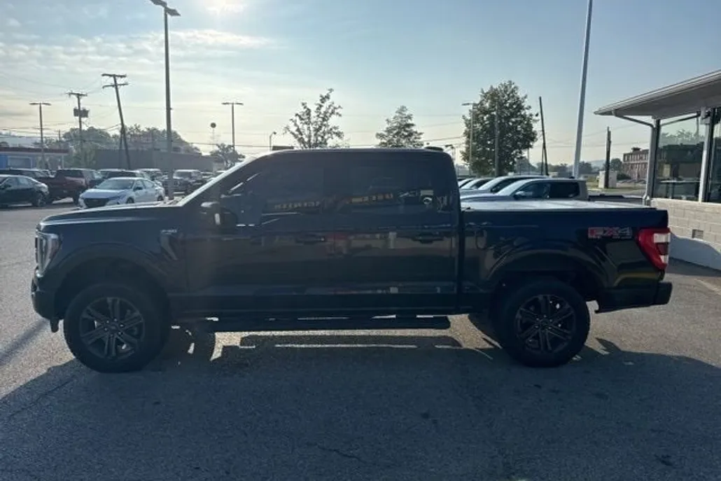 2021 Ford F-150 XL photo 1