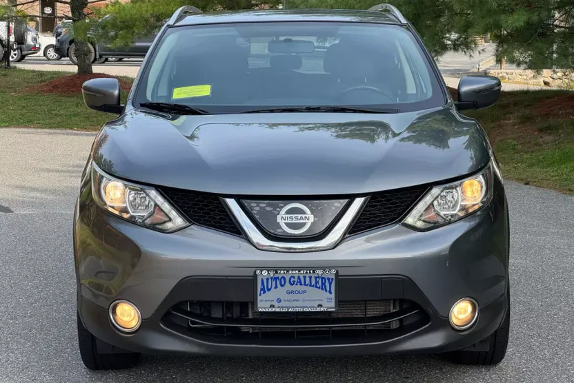 2018 Nissan Rogue Sport SV photo 1