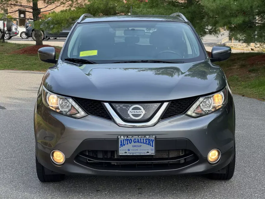 2018 Nissan Rogue Sport SV photo 1