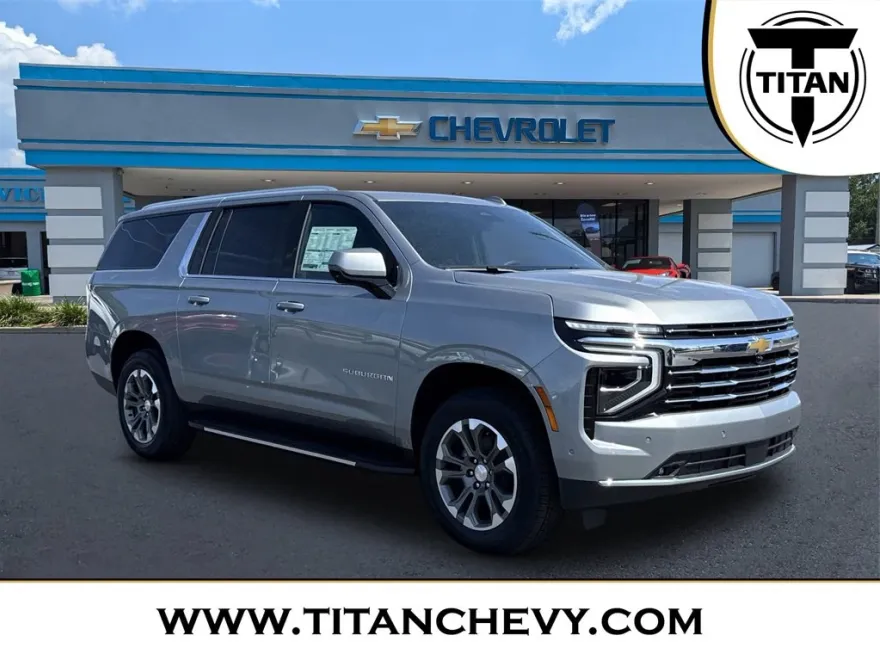 2025 Chevrolet Suburban LT photo 1