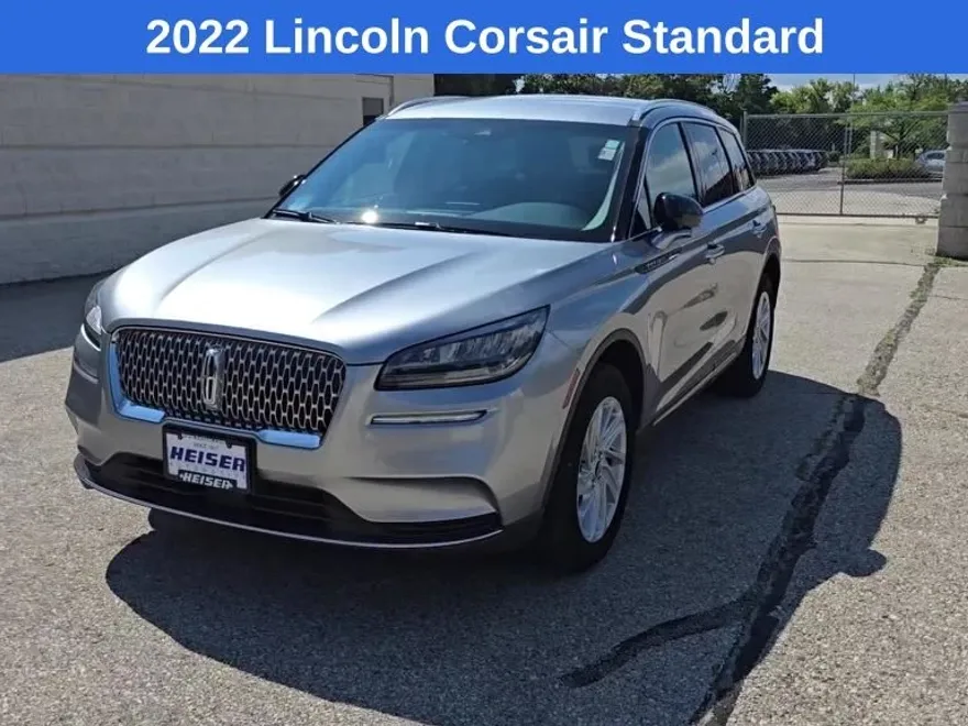 2022 Lincoln Corsair Standard photo 1
