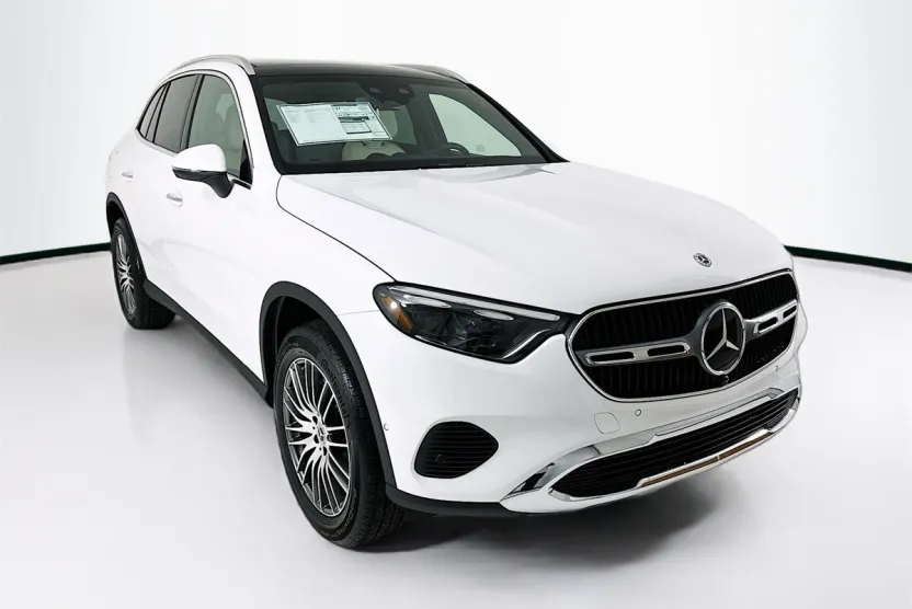 2026 Mercedes Benz GLC 300 photo 1
