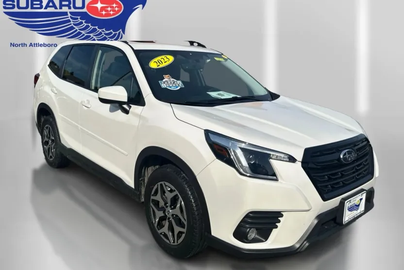 2023 Subaru Forester Premium photo 1