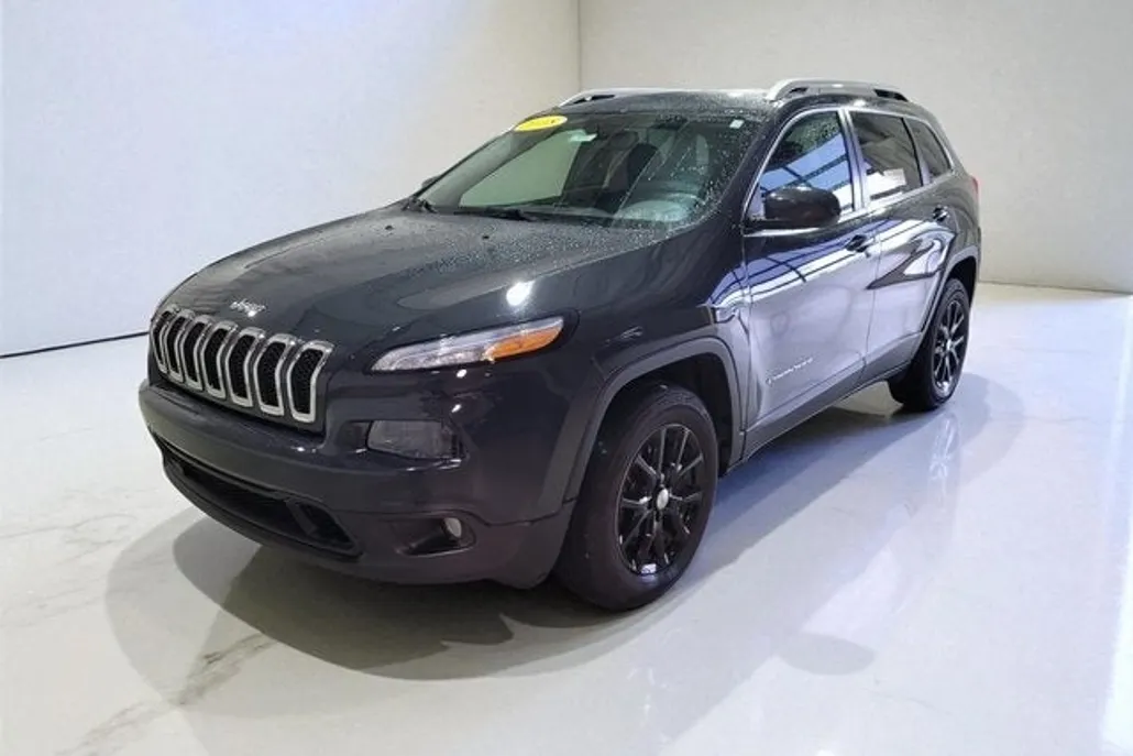 2018 Jeep Cherokee Latitude photo 1