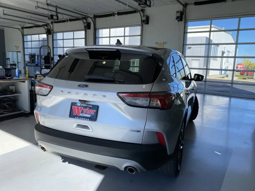 2020 Ford Escape SE photo 1