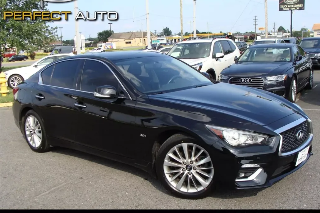2019 Infiniti Q50 3.0t LUXE AWD photo 1