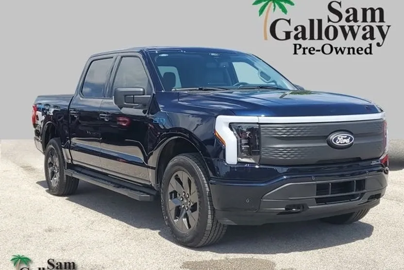 2025 Ford F-150 Lightning photo 1