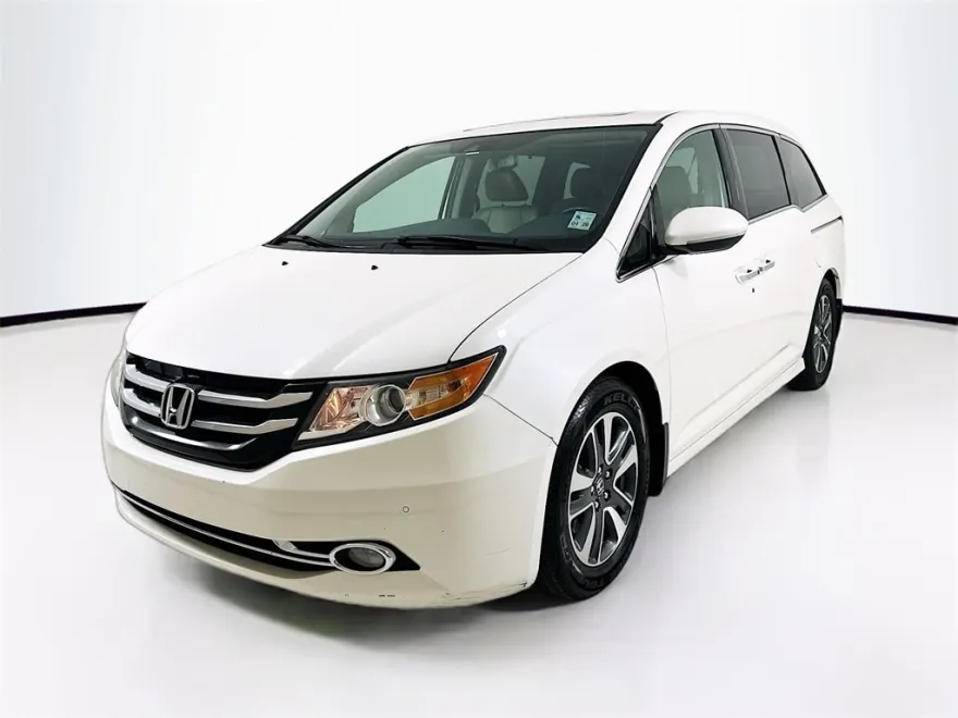 2017 Honda Odyssey Touring Elite photo 1
