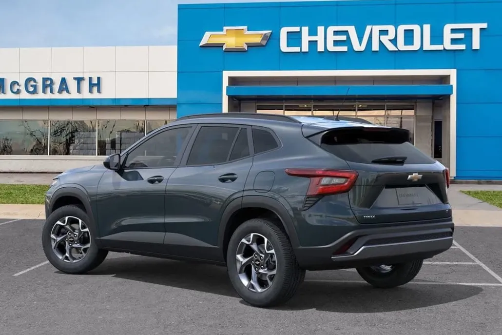 2026 Chevrolet Trax LT photo 1