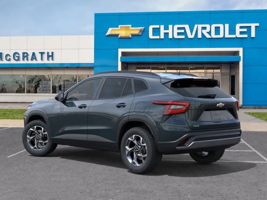 2026 Chevrolet Trax LT photo 1