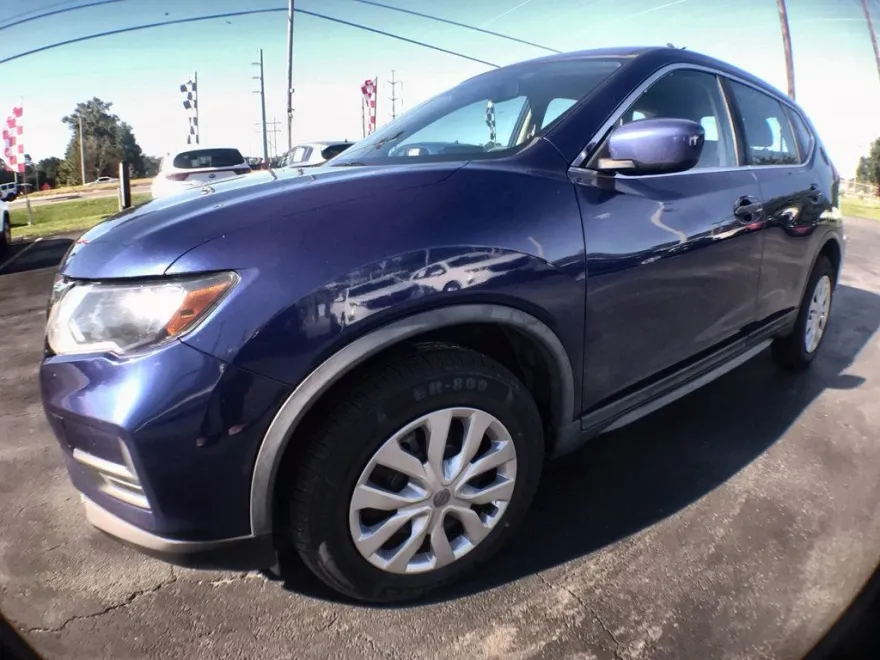 2020 Nissan Rogue AWD S photo 1