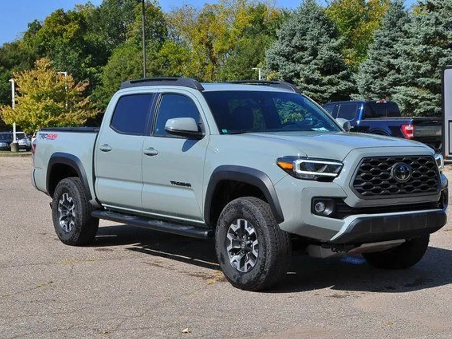 2023 Toyota Tacoma TRD Off-Road photo 1