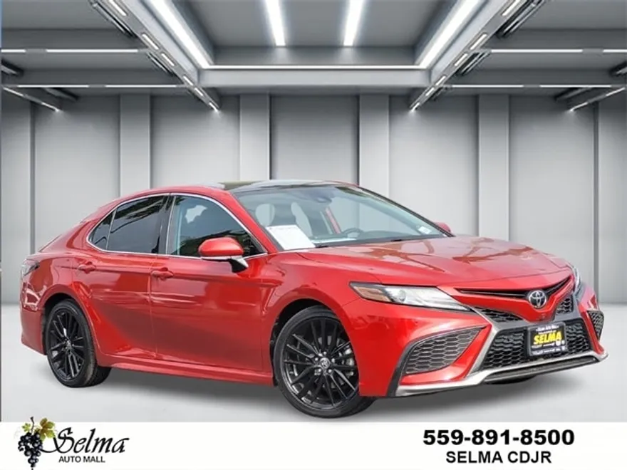 2021 Toyota Camry XSE V6 photo 1