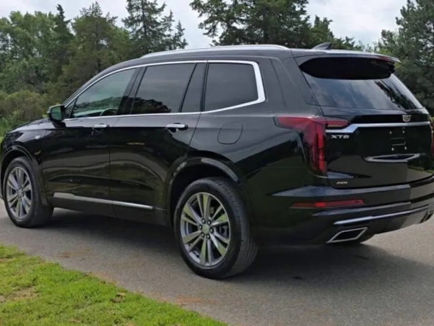 2023 Cadillac XT6 Premium Luxury photo 1