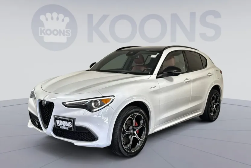 2022 Alfa Romeo Stelvio Ti Sport photo 1