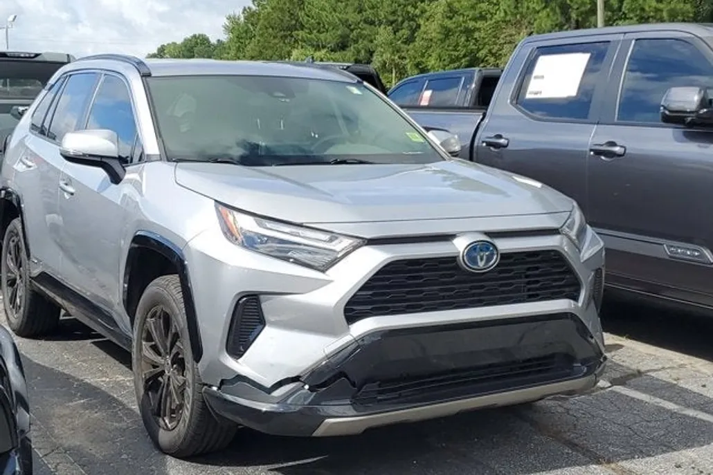 2023 Toyota RAV4 Hybrid SE photo 1