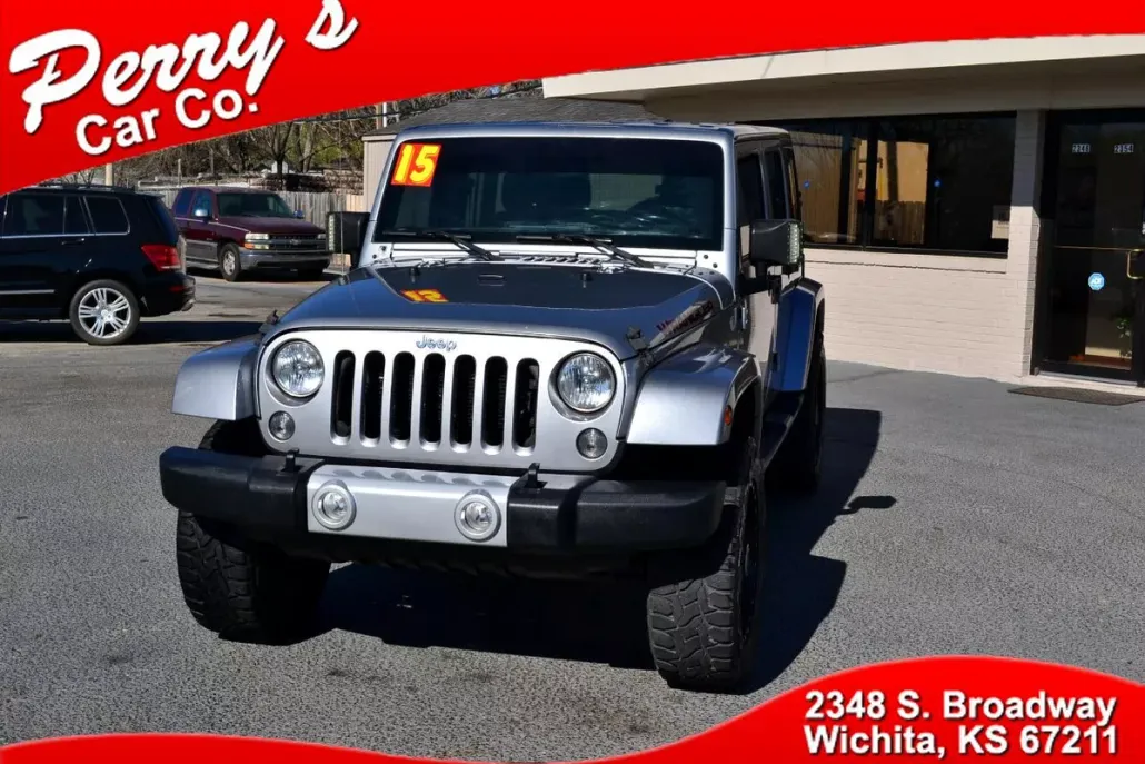 2015 Jeep Wrangler Unlimited Sahara photo 1