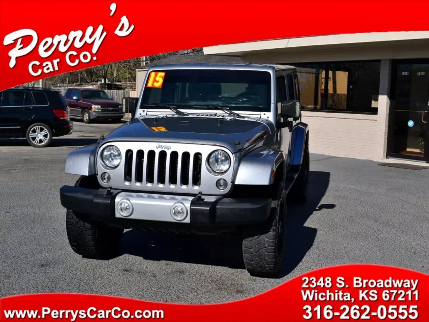 2015 Jeep Wrangler Unlimited Sahara photo 1