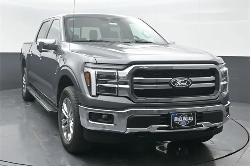 2025 Ford F-150 Lariat photo 1