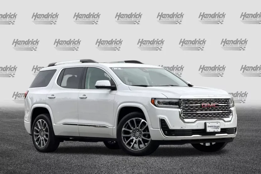 2023 Gmc Acadia Denali photo 1