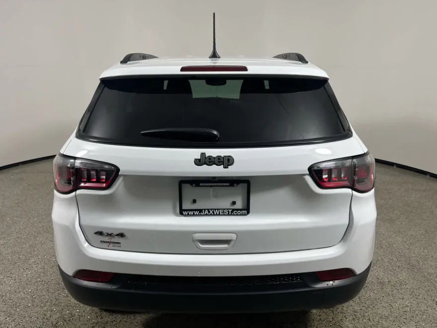 2026 Jeep Compass Latitude Altitude photo 1