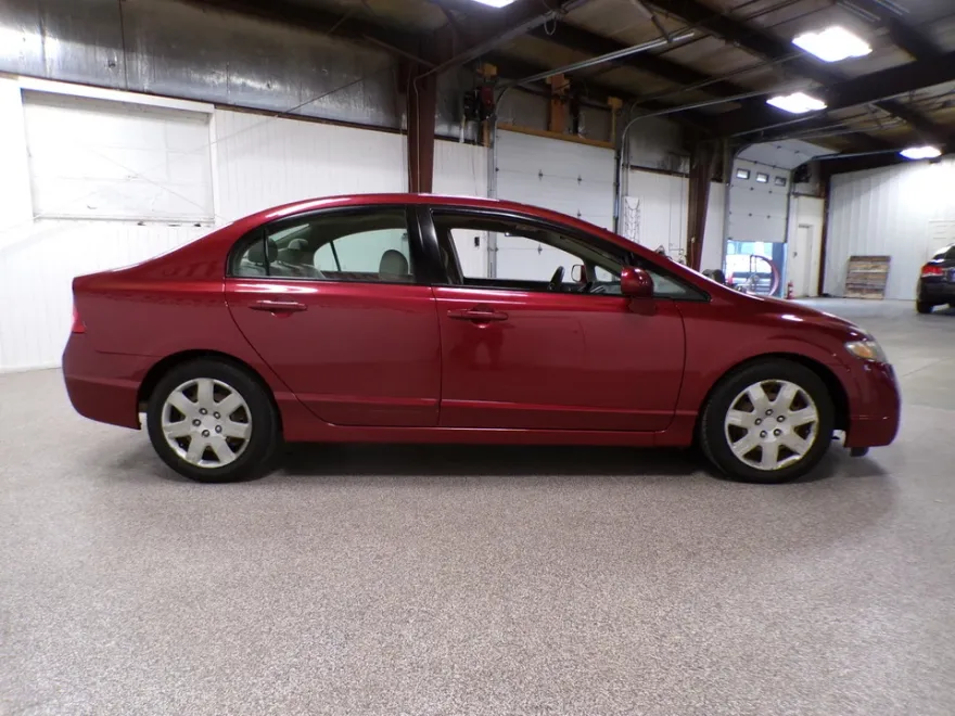 2010 Honda Civic LX photo 1