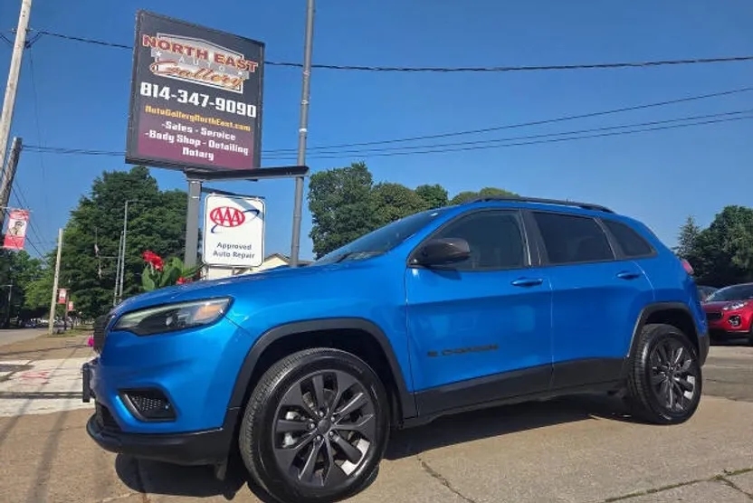 2021 Jeep Cherokee 80th Anniversary Edition photo 1