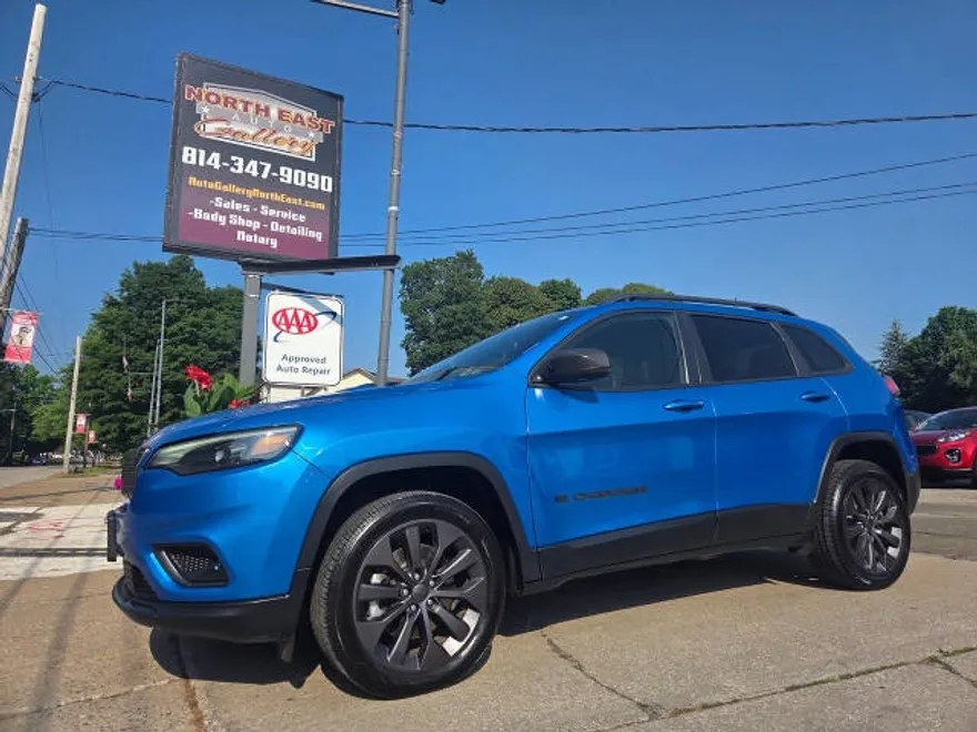 2021 Jeep Cherokee 80th Anniversary Edition photo 1