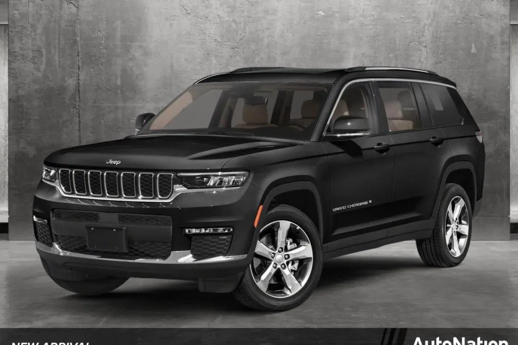2023 Jeep Grand Cherokee Altitude photo 1
