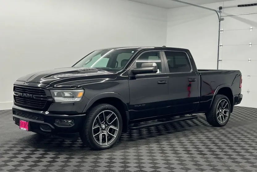 2019 Ram 1500 Laramie photo 1