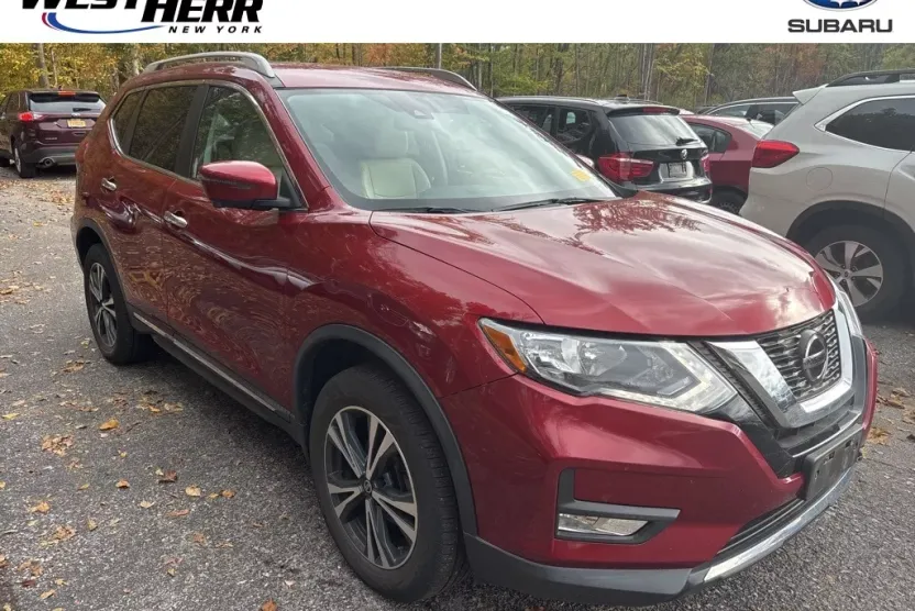 2018 Nissan Rogue SL photo 1