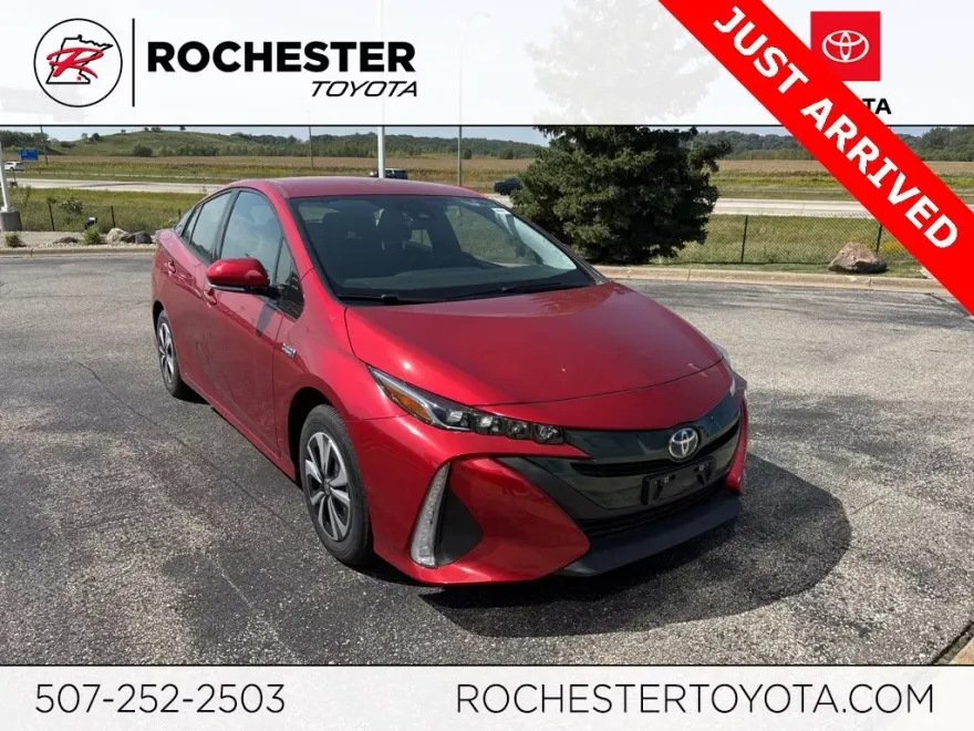 2018 Toyota Prius Prime Plus photo 1