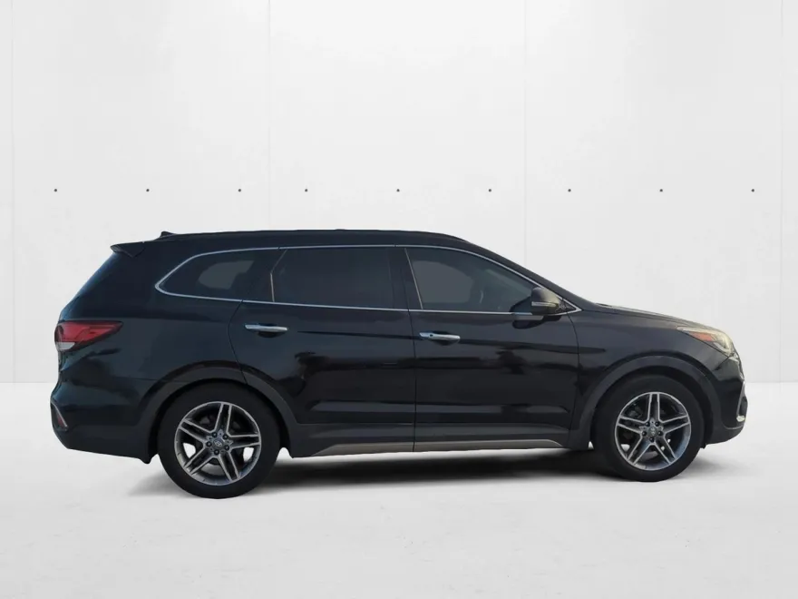 2017 Hyundai Santa Fe Limited Ultimate photo 1
