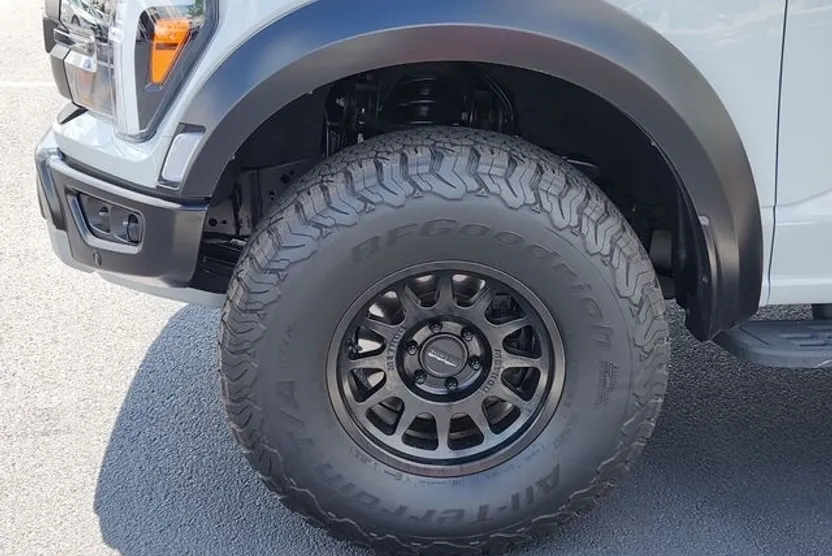 2024 Ford F-150 Raptor photo 1
