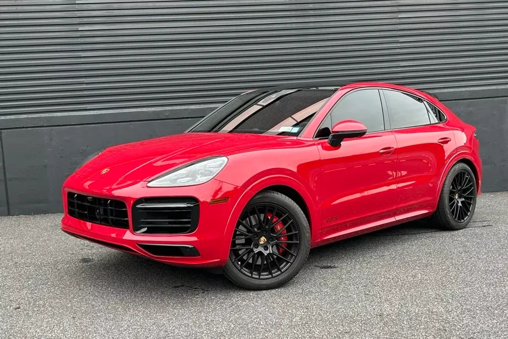 2023 Porsche Cayenne Coupe GTS photo 1