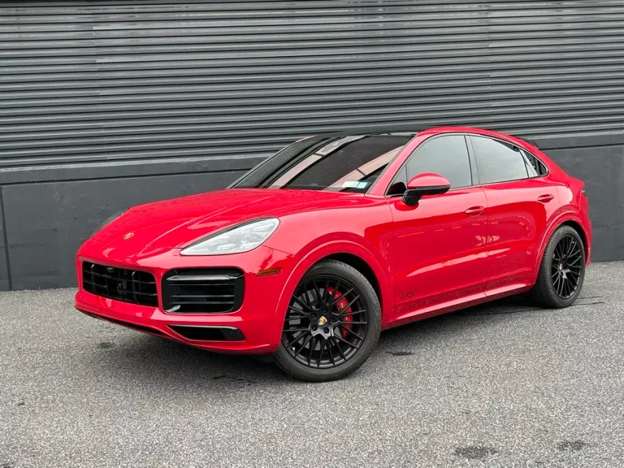 2023 Porsche Cayenne Coupe GTS photo 1