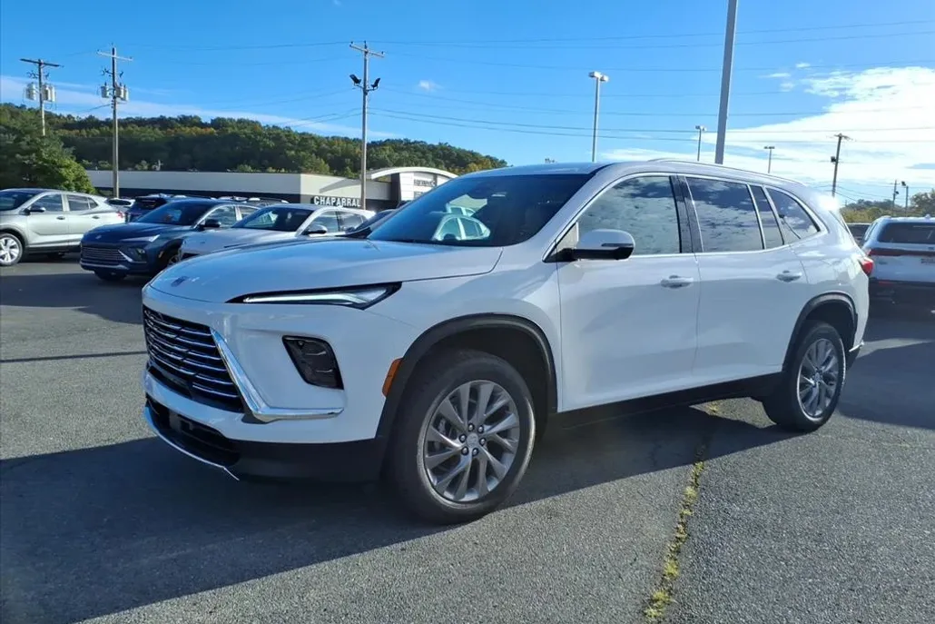 2026 Buick Enclave Preferred photo 1