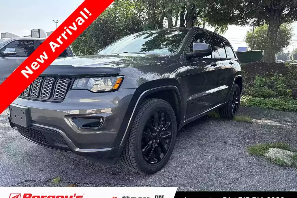 2020 Jeep Grand Cherokee Altitude photo 1