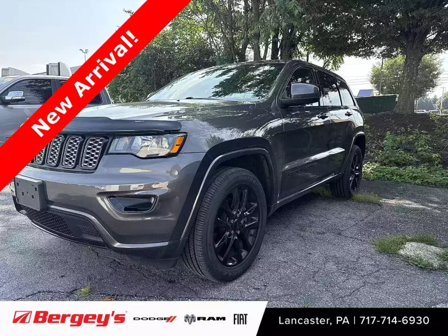 2020 Jeep Grand Cherokee Altitude photo 1