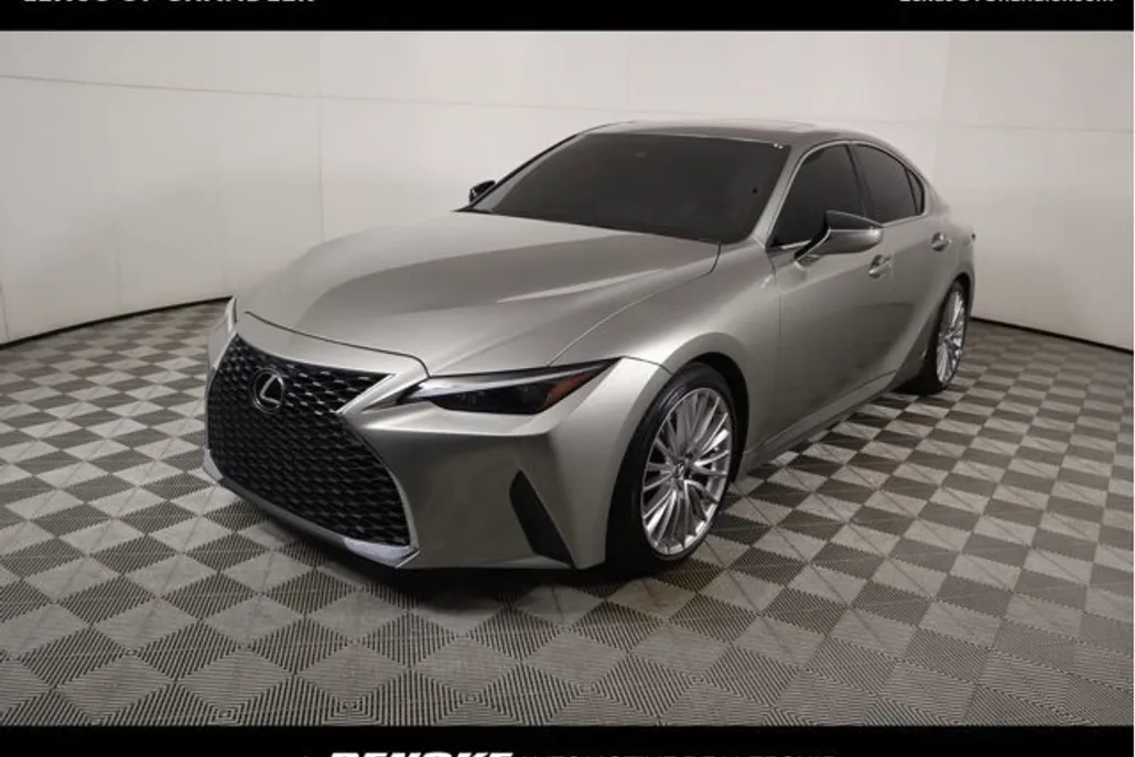 2023 Lexus IS 300 photo 1