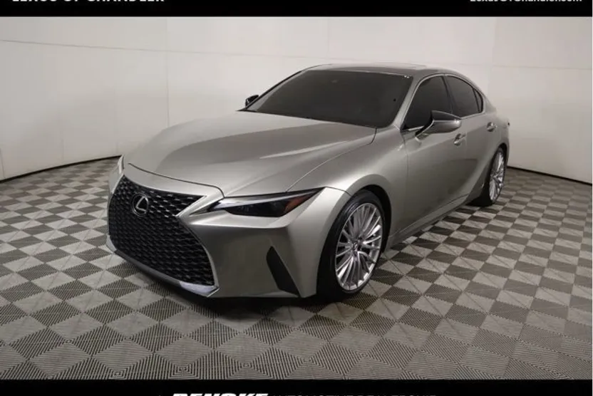 2023 Lexus IS 300 photo 1